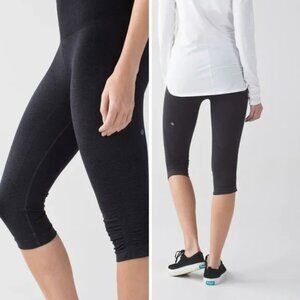 Lululemon In The Flow Crop 2 Heathered Deep Coal Yoga Running Stretch Leggings 4